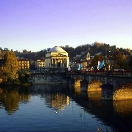 公寓 Central Penthouse Historical Turin